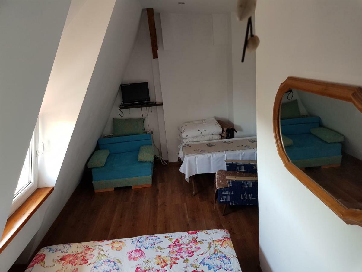Double Room Private Bathroom